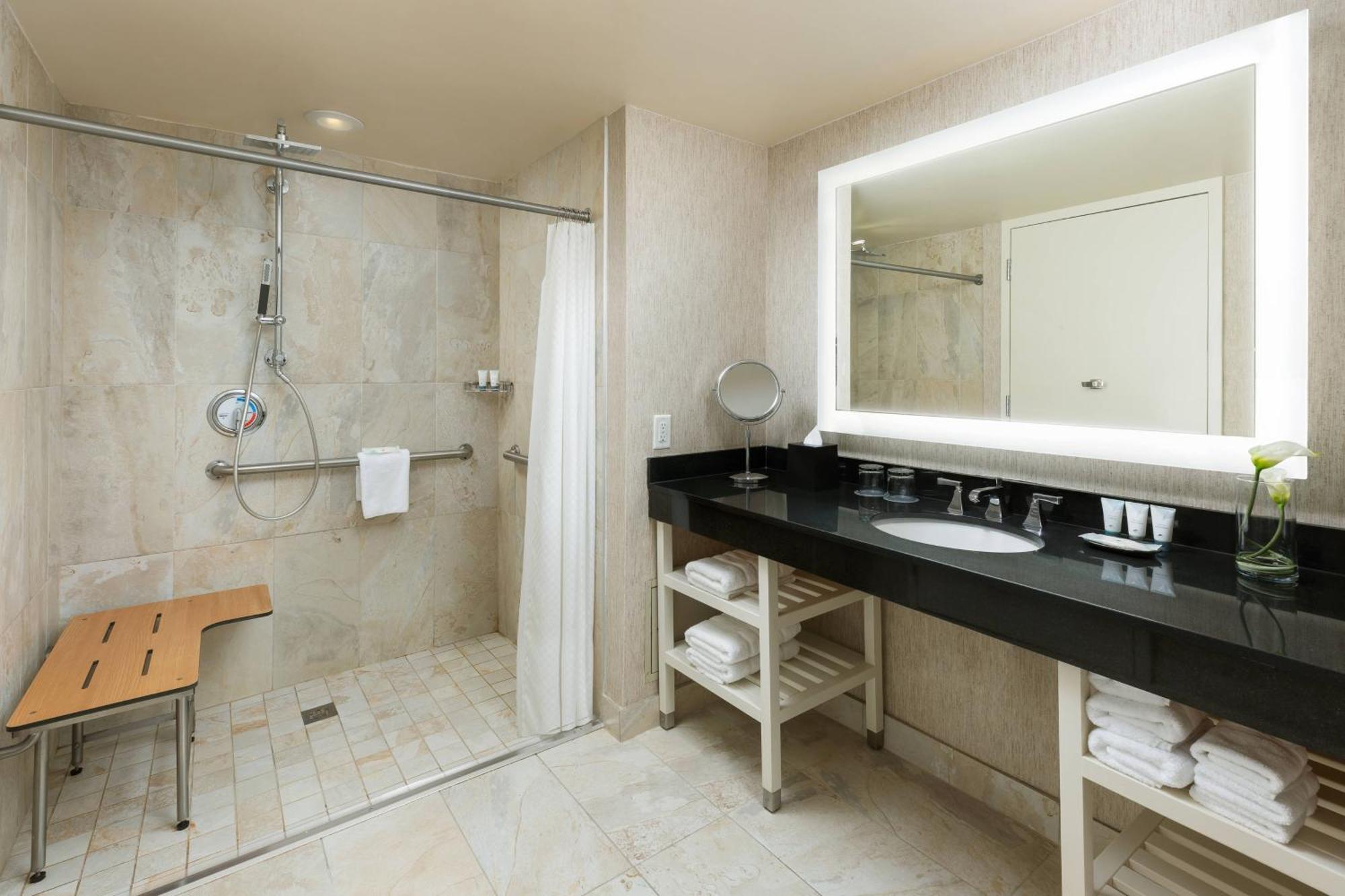 Отель The Westin Арлингтон Экстерьер фото