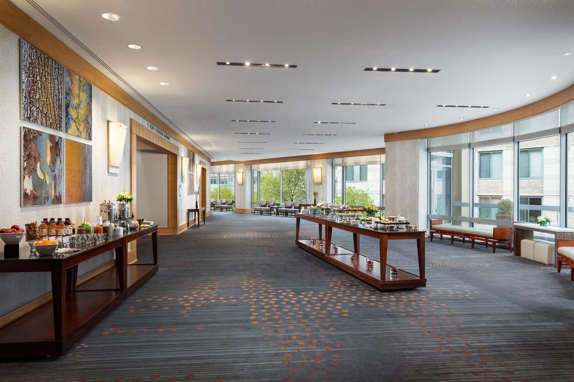 Отель The Westin Арлингтон Экстерьер фото
