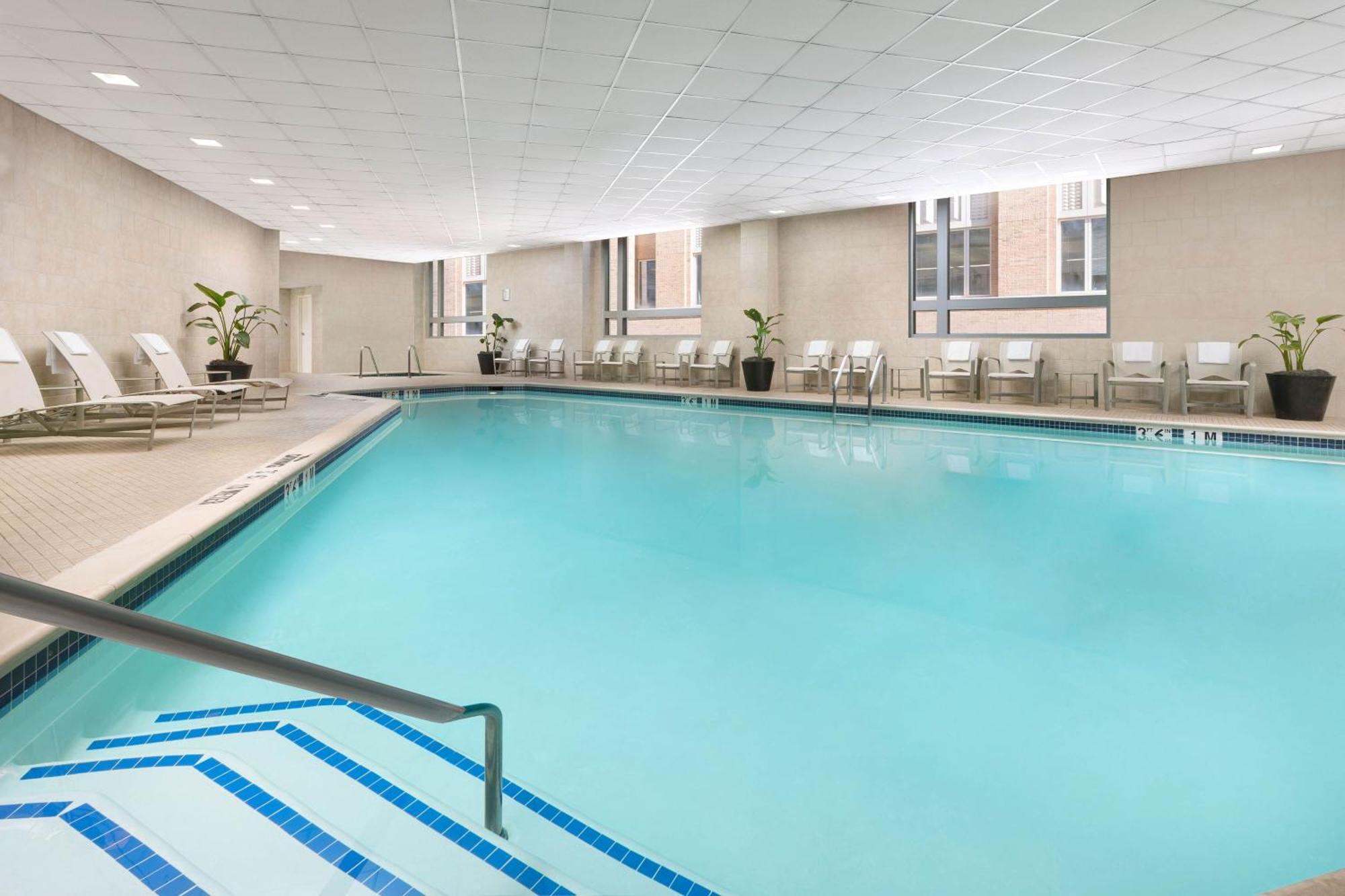 Отель The Westin Арлингтон Экстерьер фото