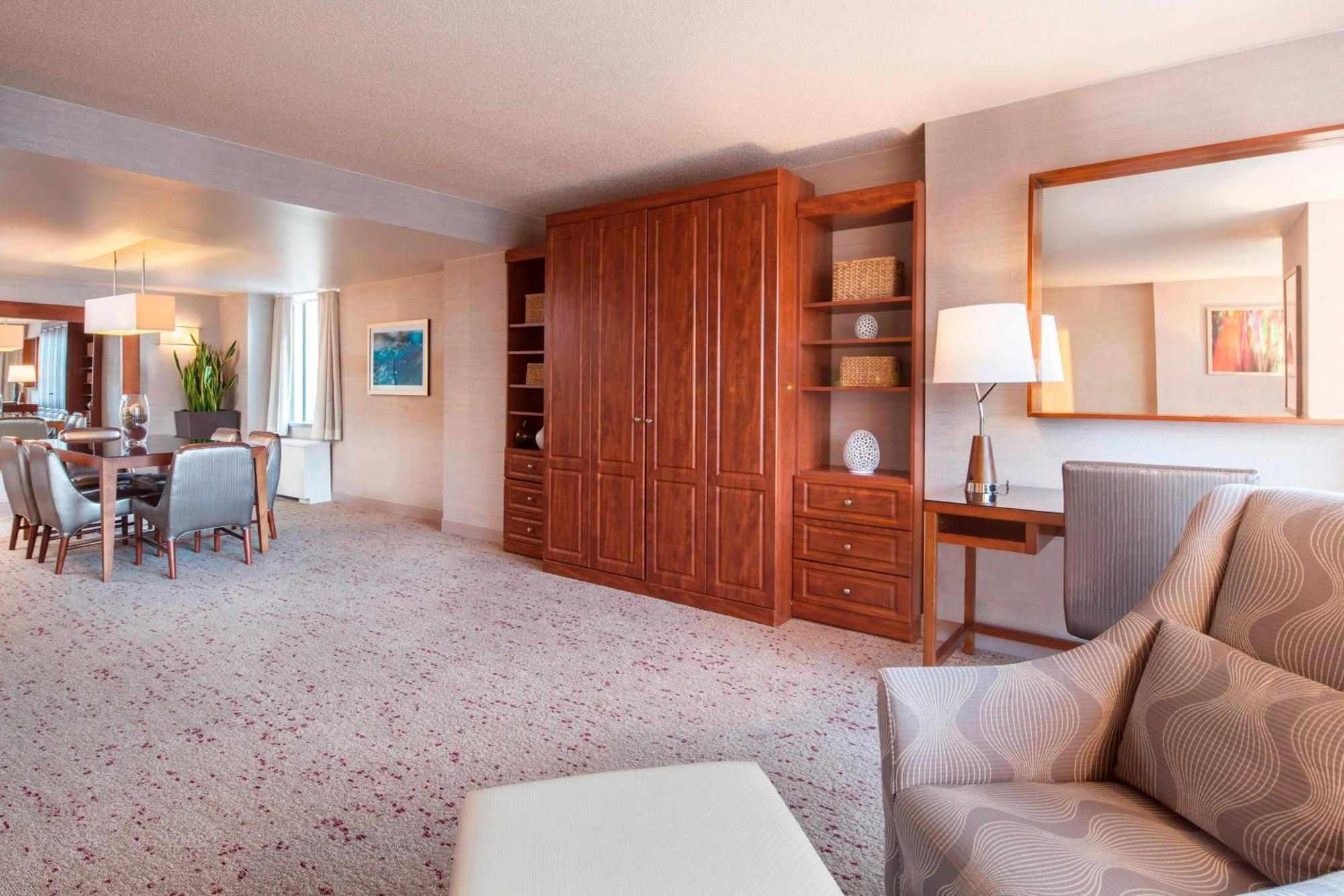 Отель The Westin Арлингтон Экстерьер фото